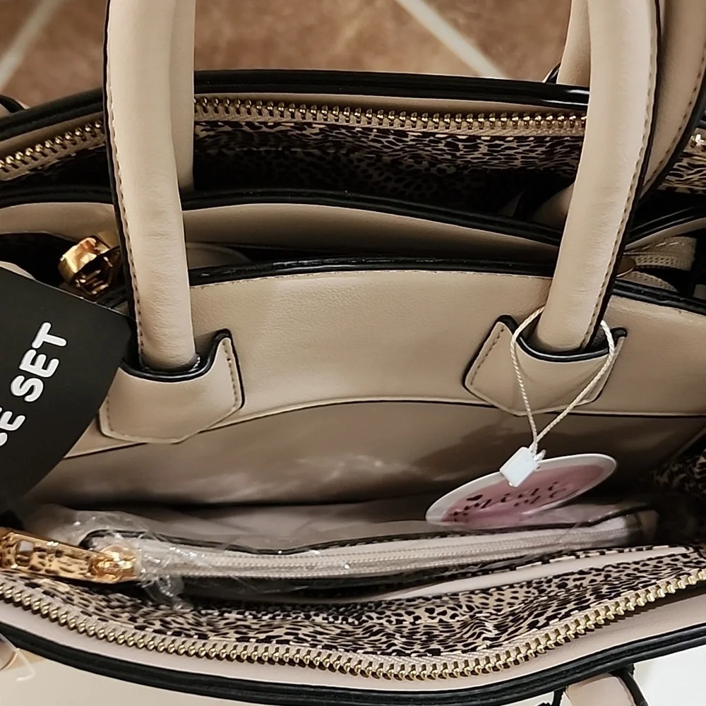 Alyssa New 3-Piece Beige Tote Handbah Set - Shoulder Bag, Crossbody & Wristle